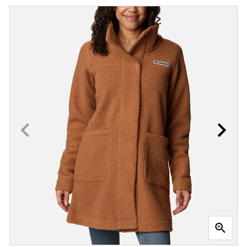 Columbia fleece jacket in camel color size women’s medium never worn
